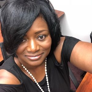 Meet your Posher, Annette